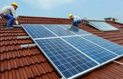 農村又一福利來襲，屋頂光伏發電不低於20%，自己用電還能掙錢