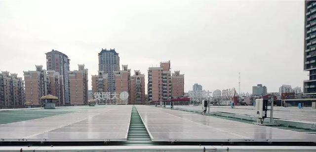 商業(ye) 經營場所建築屋頂